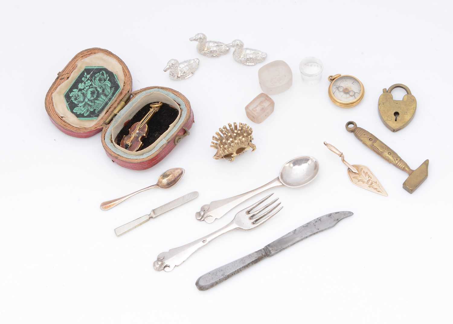 Lot 435 - Several interesting miniature items,