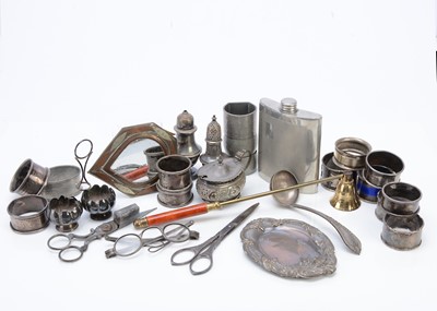 Lot 447 - A small collection of silver and silver plated items