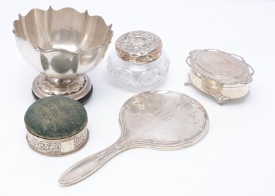 Lot 485 - Five items of Victorian and later silver