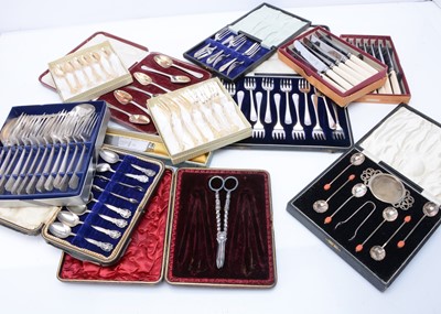 Lot 491 - A collection of cased silver plated flatware and other silver plated flatware and items