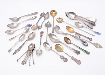 Lot 494 - A collection of souvenir teaspoons and other teaspoons and coffee spoons