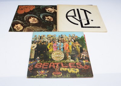 Lot 129 - Beatles LPs