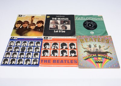 Lot 159 - Beatles EPs / 7" Singles