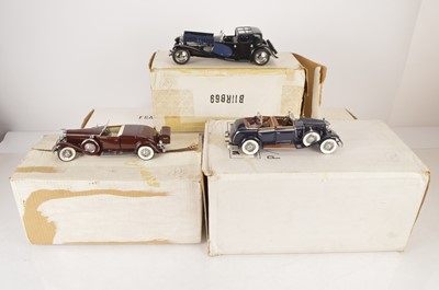 Lot 14 - 1:24 Scale Vintage Cars by Franklin Mint (5)