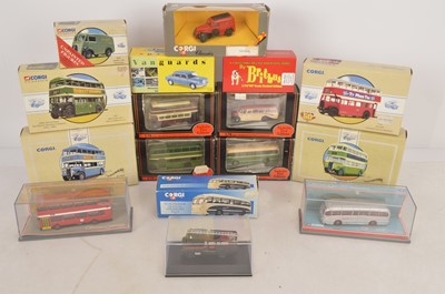 Lot 52 - Modern Diecast Public Transport Commercial and Other Vehicles (15)