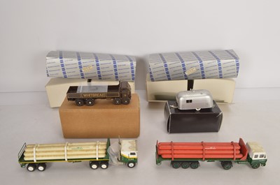 Lot 184 - Modern Diecast and White Metal Models (4)