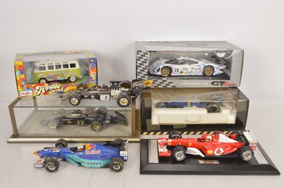 Lot 189 - Modern Diecast 1:18 Scale and Smaller Competition Models (8)