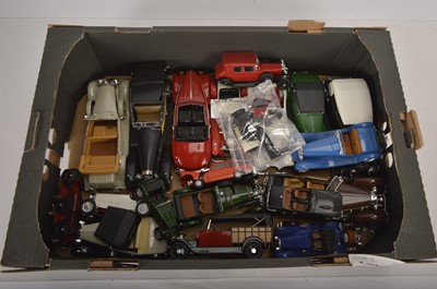 Lot 205 - Modern Diecast and Kitbuilt Plastic Vintage Vehicles (70+)