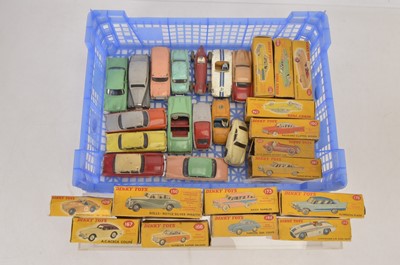 Lot 267 - Postwar Playworn Dinky Toys Cars (15)