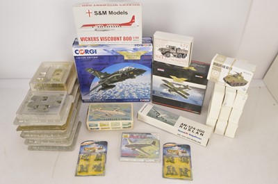 Lot 303 - Corgi Aviation Archive and Various Aircraft and Tank Kits (29)