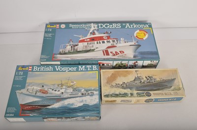 Lot 336 - Unbuilt 1/72 scale plastic ship kits  in original boxes (3)