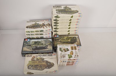 Lot 337 - Unbuilt Tamiya scale plastic  military kits  in original boxes (22)