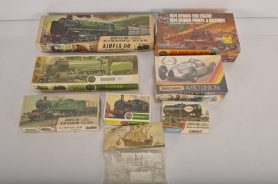 Lot 345 - Unbuilt plastic  Railway vehicle and ship kits  in original boxes (8)