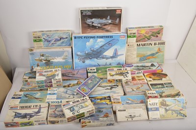 Lot 348 - Unbuilt 1/72 scale plastic  aircraft kits  in original boxes (35)