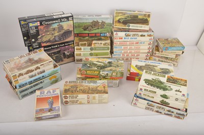 Lot 358 - Unbuilt 1/72 and 1/76 scale plastic  Military and personnel kits  in original boxes (37)