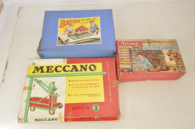 Lot 362 - Meccano Tri-ang Arkitex 00 Gauge and Bayko Construction Sets (3)