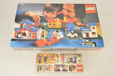 Lot 366 - Lego early 1970's uncommon 364 Harbour Set and 200 Figures Set