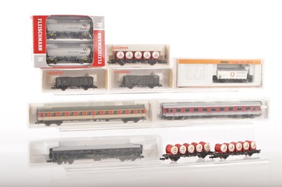 Lot 510 - Fleischmann Arnold N gauge coaches and wagons (10)