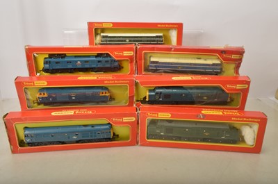 Lot 537 - Tri-ang Hornby  00 gauge Diesel and Electric locomotives in original boxes (7)