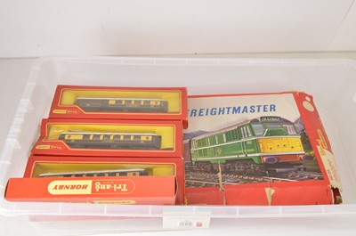 Lot 551 - Hornby 00 gauge Steam & Diesel railway sets Coaches and Locomotive (7)