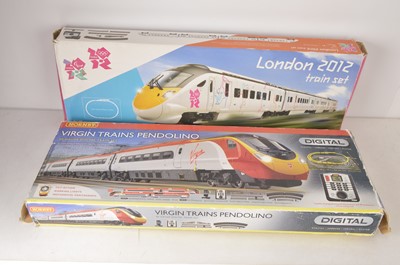 Lot 556 - Hornby 00 gauge Modern Express passenger sets in original boxes (2)