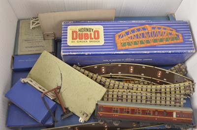 Lot 616 - Hornby-Dublo  3 rail  00 gauge freight set with extra rolling stock and track  (qty)