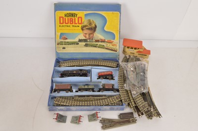 Lot 635 - Hornby-Dublo 00 Gauge 2 and 3-rail Locomotives Rolling stock and track (qty)