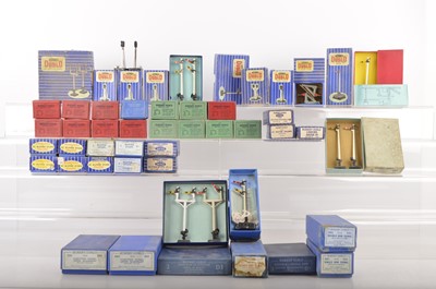 Lot 643 - Hornby-Dublo 00 Gauge Electric and manual Colour Light Signals and Semaphore Signals and other Boxed Accessories (44 boxes)