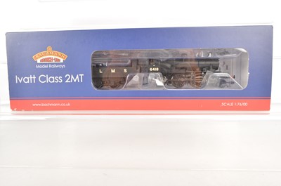 Lot 660 - Bachmann Ivatt 00 gauge LMS Locomotive and tender in original box (1)