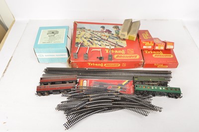 Lot 723 - Tri-ang and Hornby-Dublo Locomotives Rolling stock and track (qty)