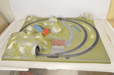 Lot 749 - Lima 00 and H0 gauge Pre-formed base layout (1)