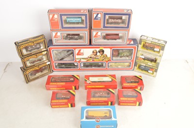 Lot 763 - Lima Shunter set with Lima Airfix Hornby Wrenn wagons 00 gauge in original boxes (16)