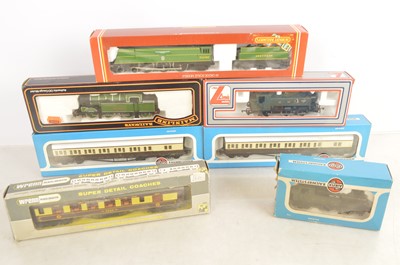 Lot 764 - Lima Hornby Mainline Airfix Locomotives and coaches 00 gauge in original boxes (7)