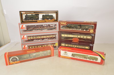 Lot 766 - Lima Hornby Mainline Airfix Locomotives and coaches 00 gauge in original boxes (9)