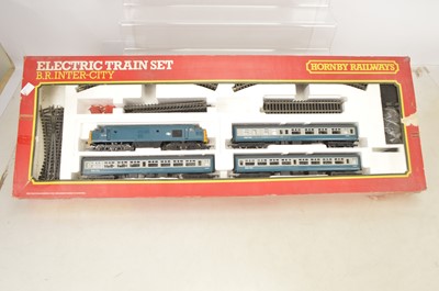 Lot 768 - Hornby Lima Express coaches 00 gauge in original boxes with diesel train set (25)