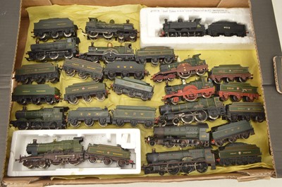 Lot 771 - Modified Hornby Bachmann Mainline and kit-built GW origin locos 00 gauge in GW green liveries (17)