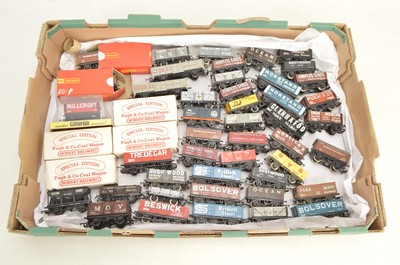 Lot 824 - Hornby Tri-ang Bachmann Grafar and other 00 gauge  Private Owner Open and Lime wagons  (49)