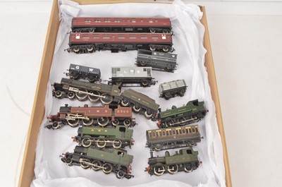 Lot 835 - Hornby Mainline Lima and other 00 gauge Locomotives coaches and wagons (13)