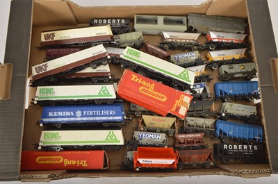 Lot 844 - Hornby Lima Mainline Dapol and other  00 gauge Hopper and Grain wagons (40)