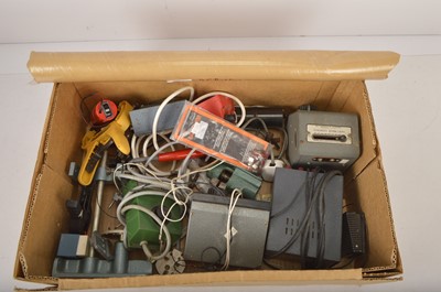 Lot 860 - Controllers and portable workshop equipment (15)