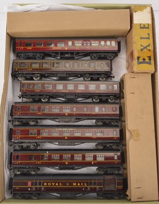 Lot 882 - Exley and Trix 00 Gauge LMS maroon Main Line Coaches (7)