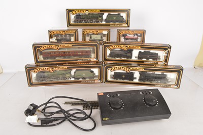 Lot 895 - Mainline 00 gauge Locomotives and rolling stock with a Hammant controller (9)