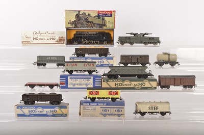 Lot 908 - Hornby AcHO HO Gauge Steam and Electric Locomotives and Goods Rolling Stock (13)