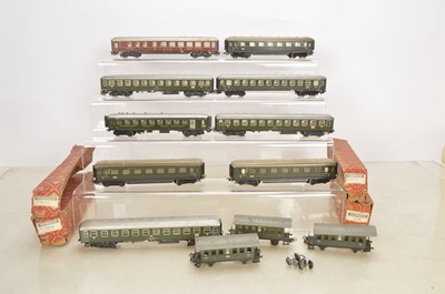 Lot 914 - Marklin H0 gauge Coaches (12)