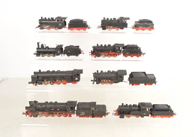 Lot 925 - Fleischmann Lima Rivarossi and other HO gauge Steam locomotives and tenders (8)