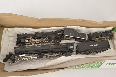 Lot 980 - Rivarossi and other US outline H0 gauge Steam locomotives (4)