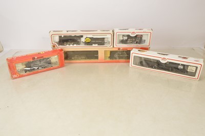 Lot 986 - US outline Rivarossi Bachmann Model Power H0 gauge steam locomotives tenders and a coach set in original boxes  (7)