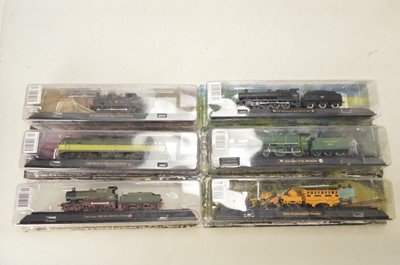 Lot 1010 - Collection of Resin and Plastic 00 gauge  display locomotives on plinths in original packaging (25)