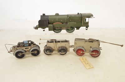 Lot 1048 - Hornby 0 Gauge clockwork and electric mechanisms and loco body