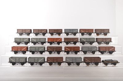 Lot 1121 - A rake of 0 Gauge 'Windcutter' mineral Wagons (23+)